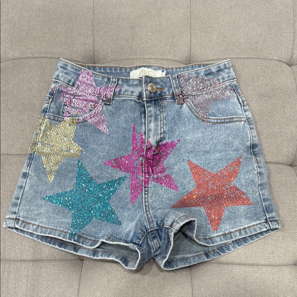 L/C Lizette Collection- Women's Denim Shorts SZ S with Colorful Star Accents